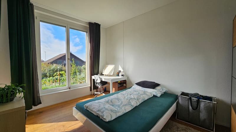 Moderne 4.5-Zi.-Eigentumswohnung in familienfreundlicher Überbauung (8)