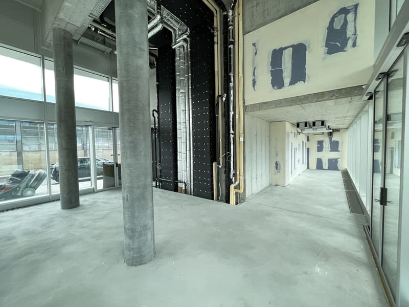 Derniers espaces de vente et de services à la nouvelle gare du Sud (6)