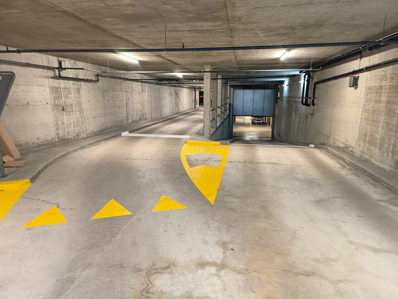 Trasferirsi con prospettiva - spazi commerciali in una posizione centrale a Volketswil (9)