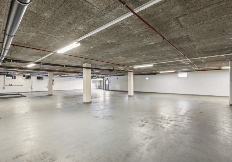 Untergeschoss ca. 959 m², Höhe 2.80 m