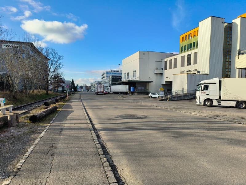 Produktions-, Lager- und Gewerbeflächen in Kloten – verfügbar ab Oktober 2027 (10)