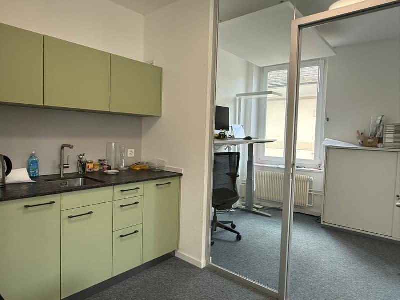 Calme et central - Espaces de bureau / Locaux de pratique à Schaffhauserplatz (7)