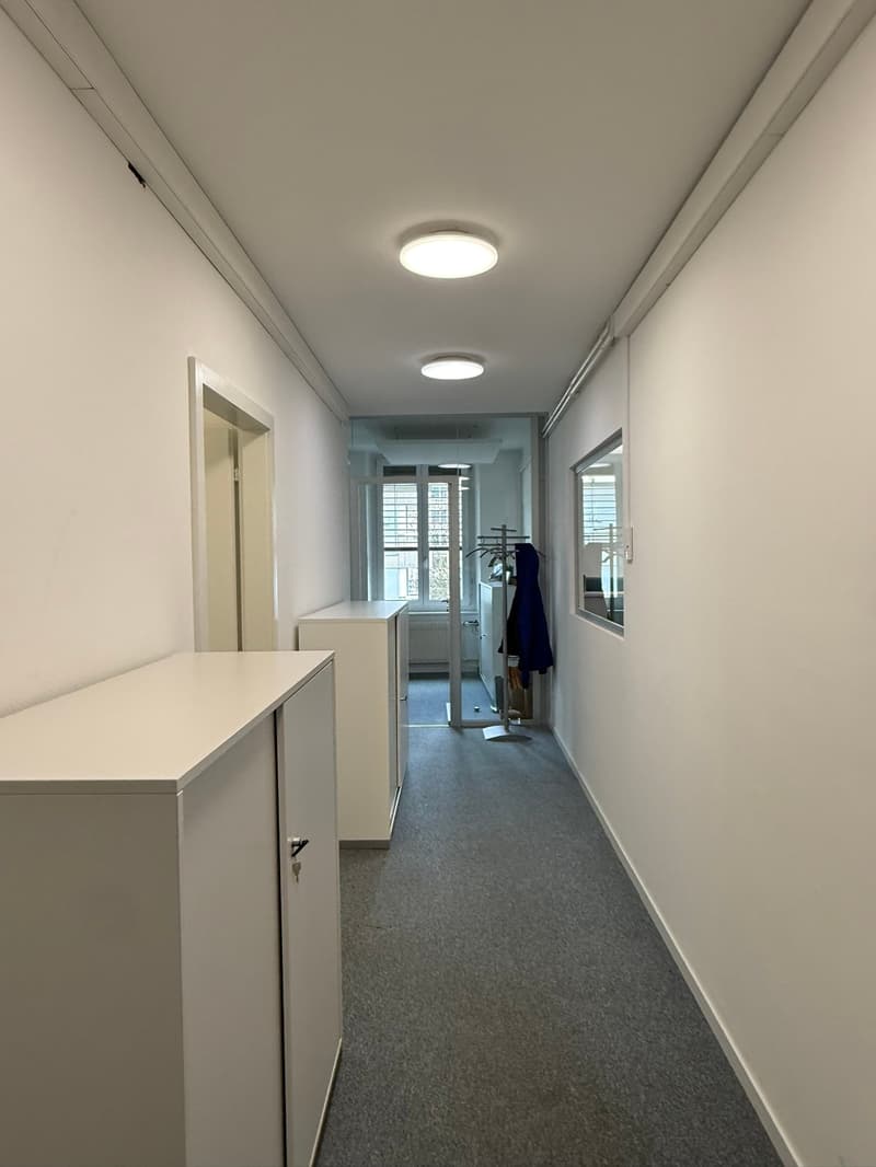 Modernes Arbeiten in repräsentativen Bürogebäude (6)
