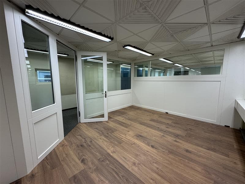 Spazio ufficio a Dreispitz – affittate ora e ricevete un trasloco gratuito (3)
