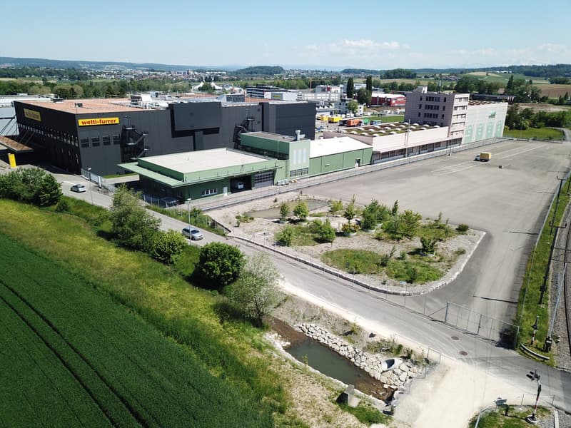 Place de stationnement pour caravanes et camping-cars (2)