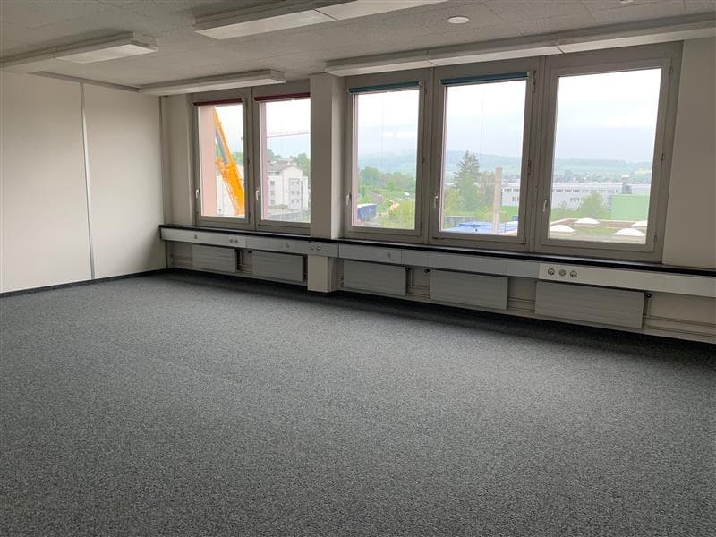 Büroräumlichkeiten beim Bahnhof Dielsdorf (3)