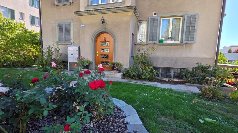Charmante 2-Zimmer-Wohnung mit Balkon und Aussicht in Zürich-Höngg (12)