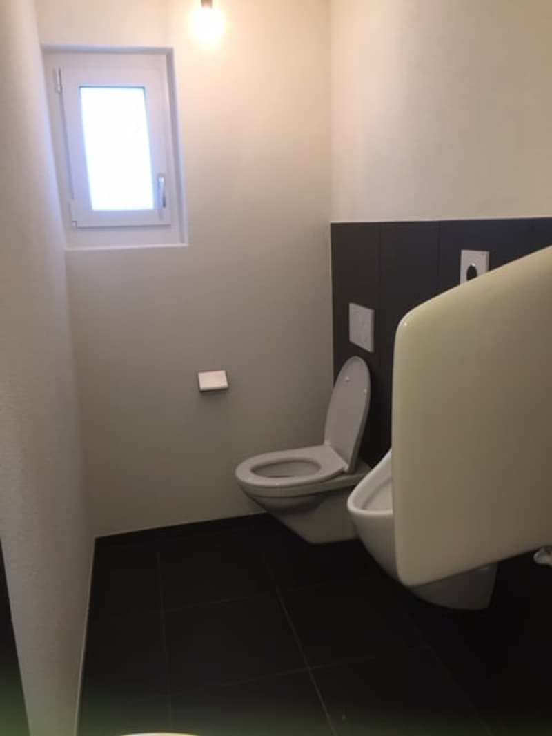 Espace de bureau moderne dans un emplacement central à Bülach (5)