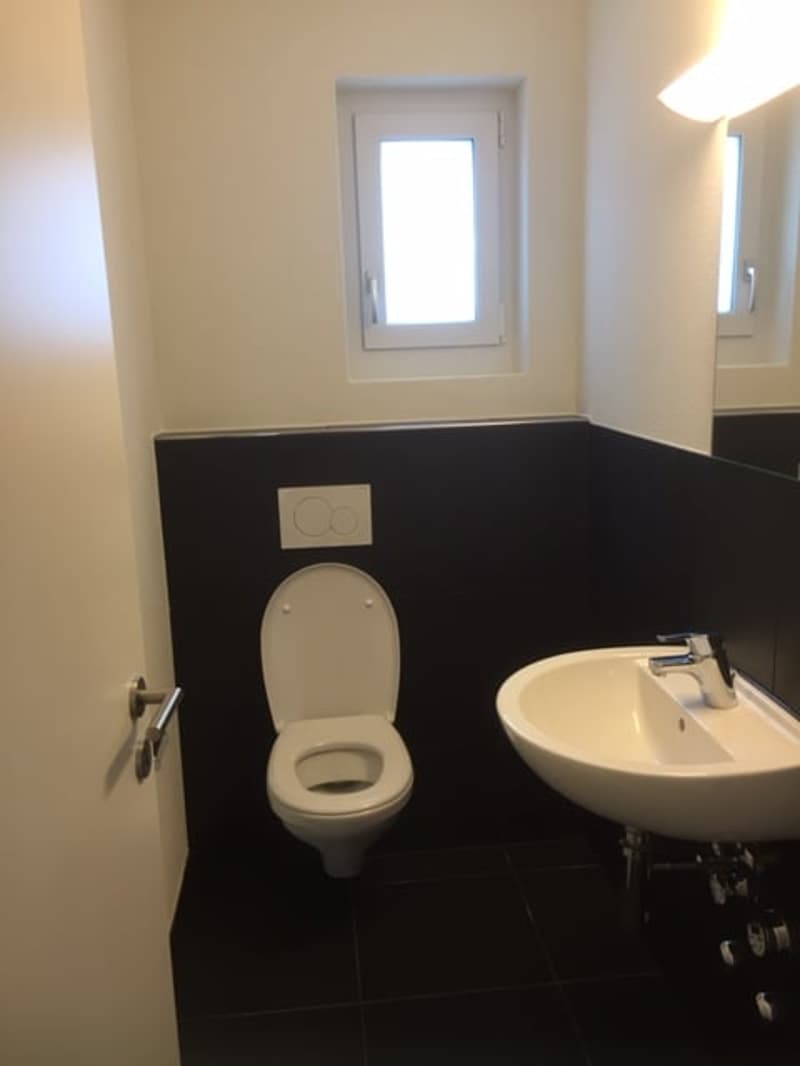Espace de bureau moderne dans un emplacement central à Bülach (4)