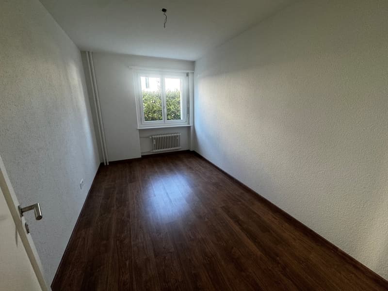 Charming 3-room ground-floor apartment with seating area in Dübendorf (4)