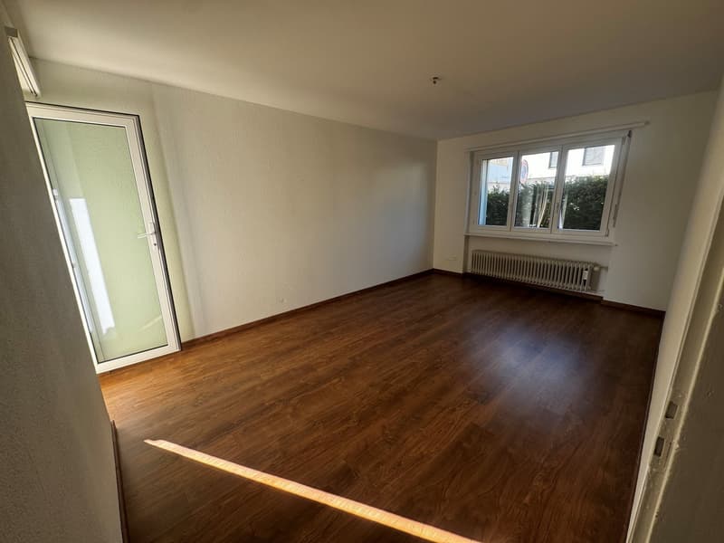 Charming 3-room ground-floor apartment with seating area in Dübendorf (5)