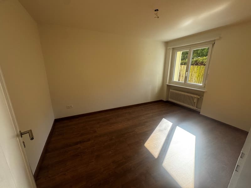 Charming 3-room ground-floor apartment with seating area in Dübendorf (2)
