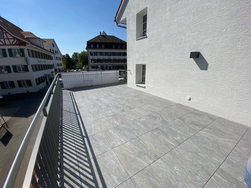 Charmant appartement 1.5 pièces avec balcon à Fehraltorf (2)