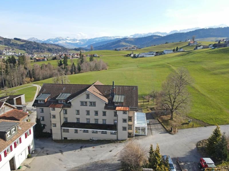Ansicht Lage Liegenschaft mit Aussicht Richtung Süd