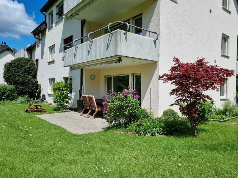 Bright 4.5-room apartment with garden, 2 garage spaces, and hobby room in Thalwil (13)
