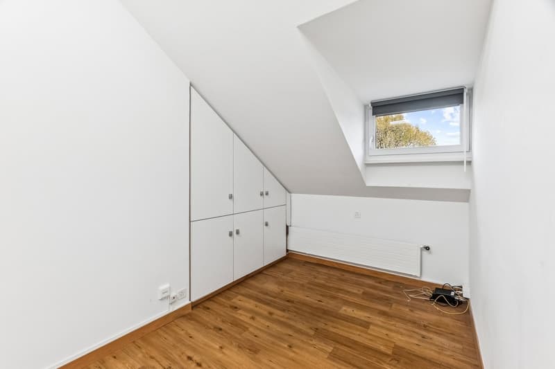 Super espace de bureau ou de pratique très central (4)