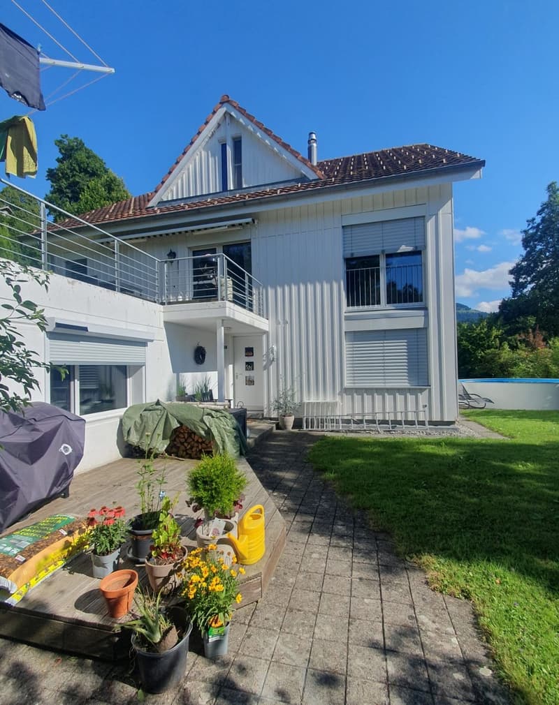 Haushälfte mit eigenem Garten, Pool und Sauna - Wohnen mit Lebensqualität (2)