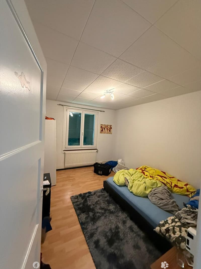 Schöne und familienfreundliche 3.5-Zimmer-Wohnung in Biel/Bienne (4)
