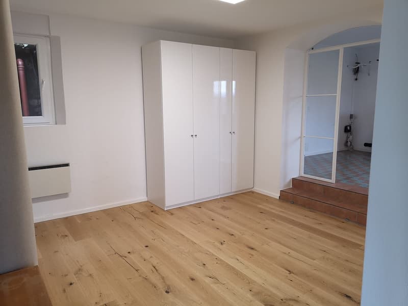 Helle, ruhige Wohnung mit Aussichtslage (4)