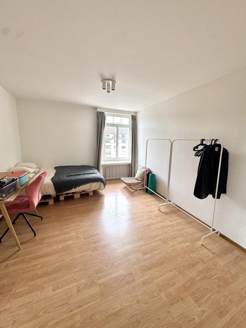 Appartement de 3,5 pièces en étage supérieur, meublé, à Hegibachplatz (Seefeld) en sous-location Aug-Jan (7)
