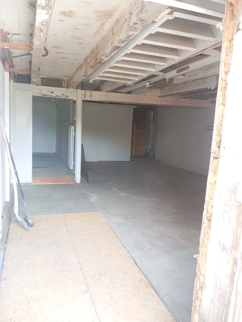 65m² Spazio Commerciale, 8474 Dinhard (1)