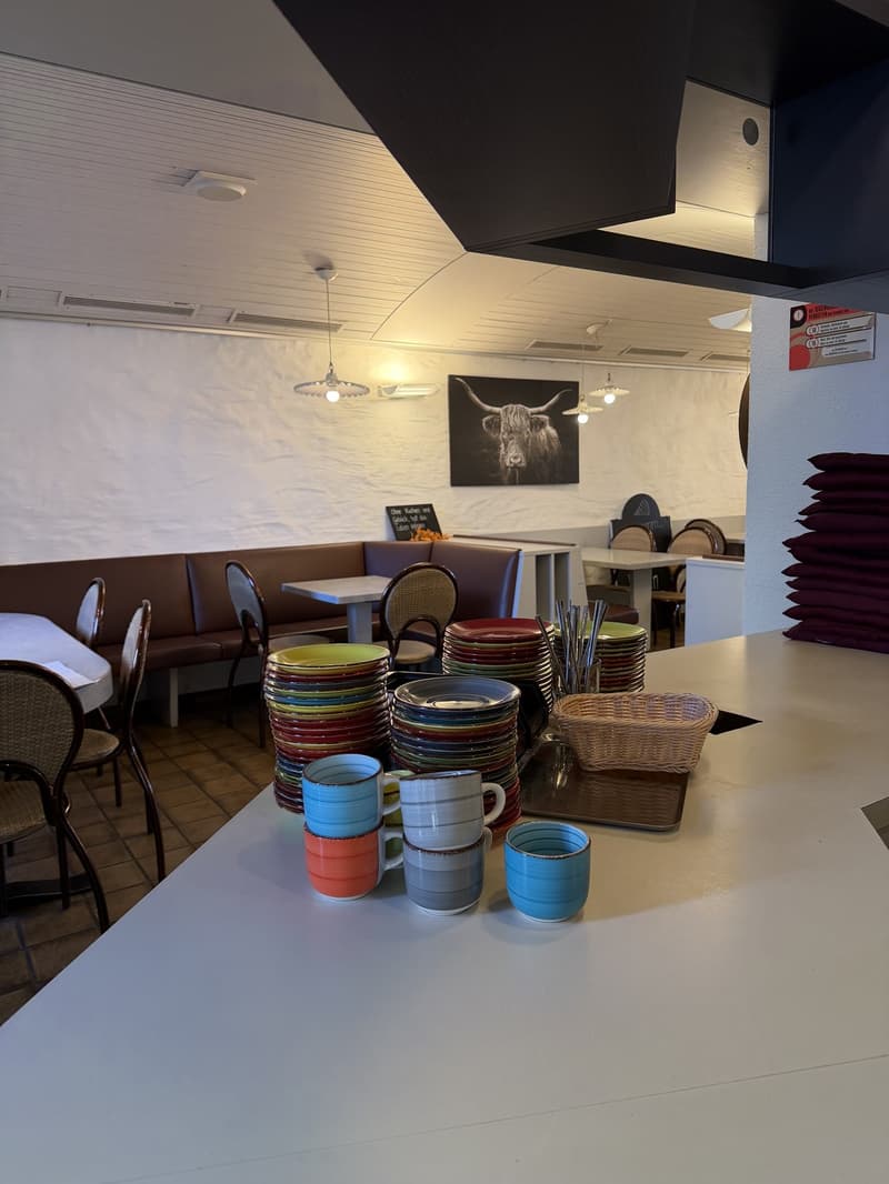Ladenlokal & Café zu vermieten (3)
