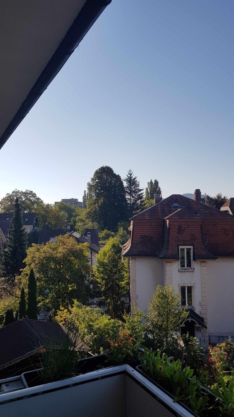 Ampio e luminoso appartamento di 3,5 locali con balcone a Stöckacker (7)