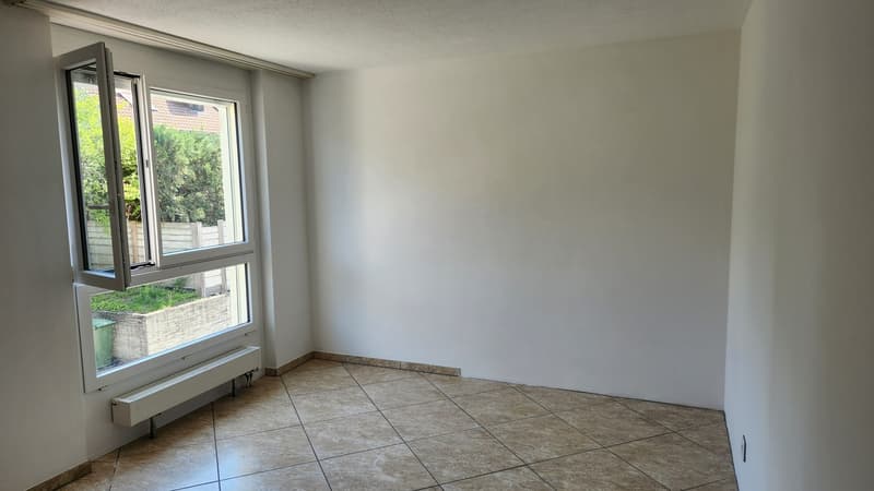Appartamento luminoso di 4,5 locali in un quartiere tranquillo e familiare (12)