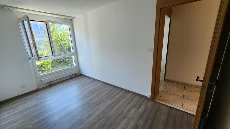 Appartamento luminoso di 4,5 locali in un quartiere tranquillo e familiare (13)