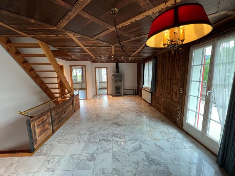 Ampio appartamento a Steckborn con balcone, caminetto e posto auto vicino al lago (1)