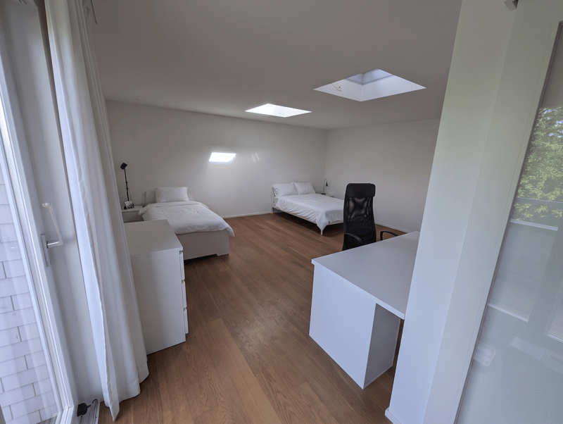 Großes 2.5-Zimmer-Apartment in Zug mit Terrasse, Kamin, Abstellraum (5)