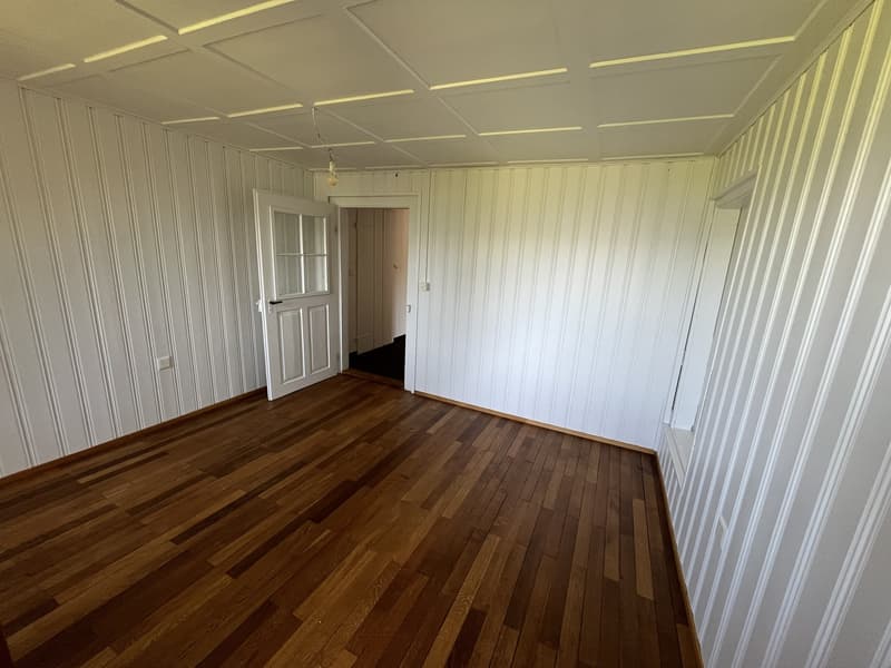 Appartement charmant de 4,5 pièces avec vue idyllique dans un cadre verdoyant (7)