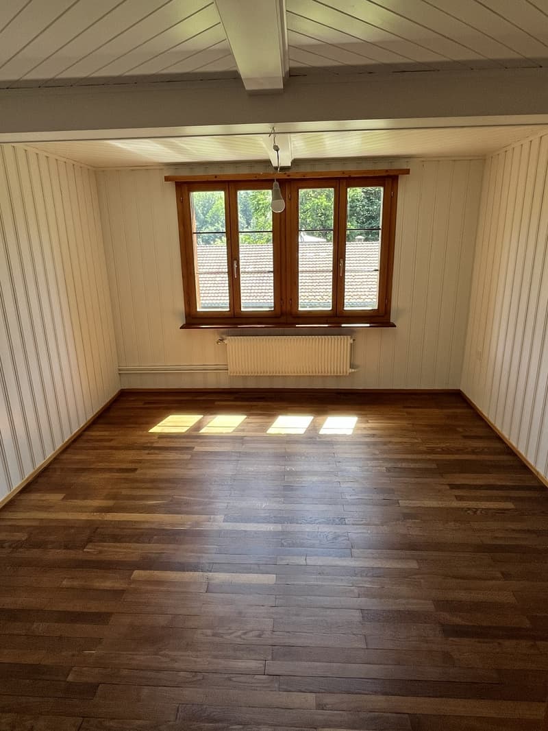 Appartement charmant de 4,5 pièces avec vue idyllique dans un cadre verdoyant (6)