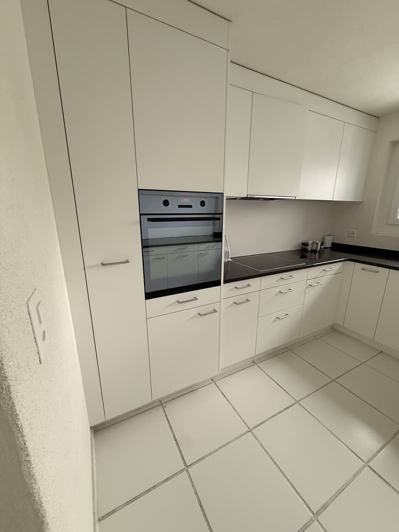 Cozy room in Zurich City (4)