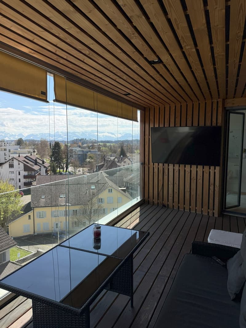 Appartement 3.5 pièces avec loggia et vue sur les montagnes (5)
