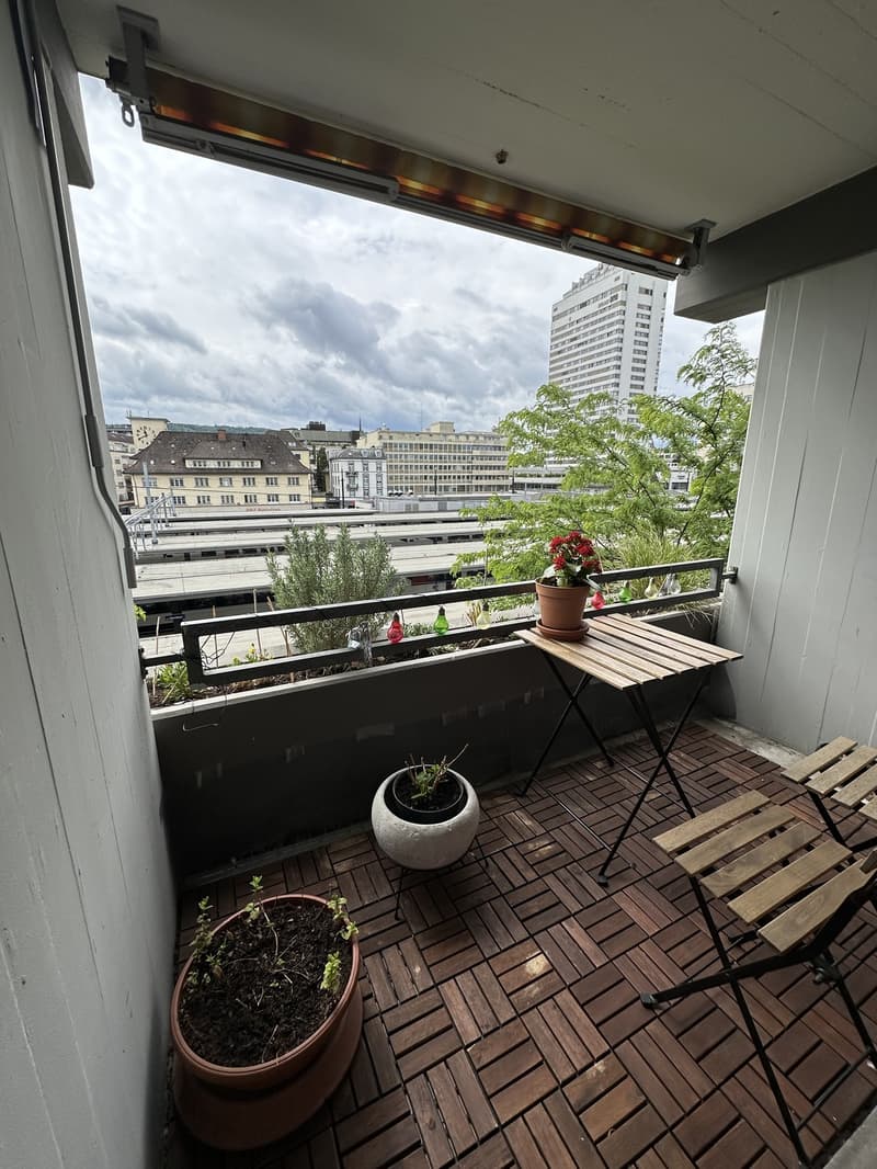 1,5-Zimmer-Wohnung gegenüber dem Bahnhof Oerlikon, 3. Stock (6)