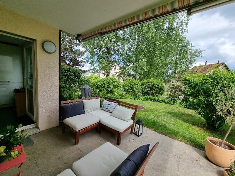 Appartement lumineux 4.5 pièces avec 2 places de garage, salle de loisirs et jardin à Thalwil (9)