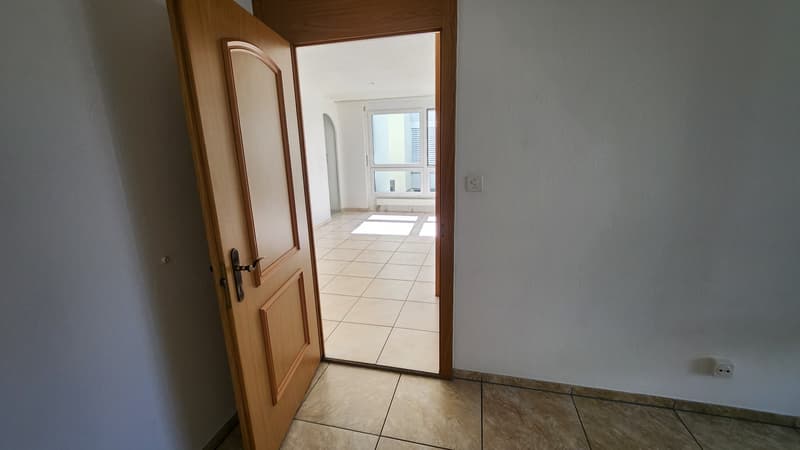 Appartamento luminoso di 4,5 locali in un quartiere tranquillo e familiare (5)