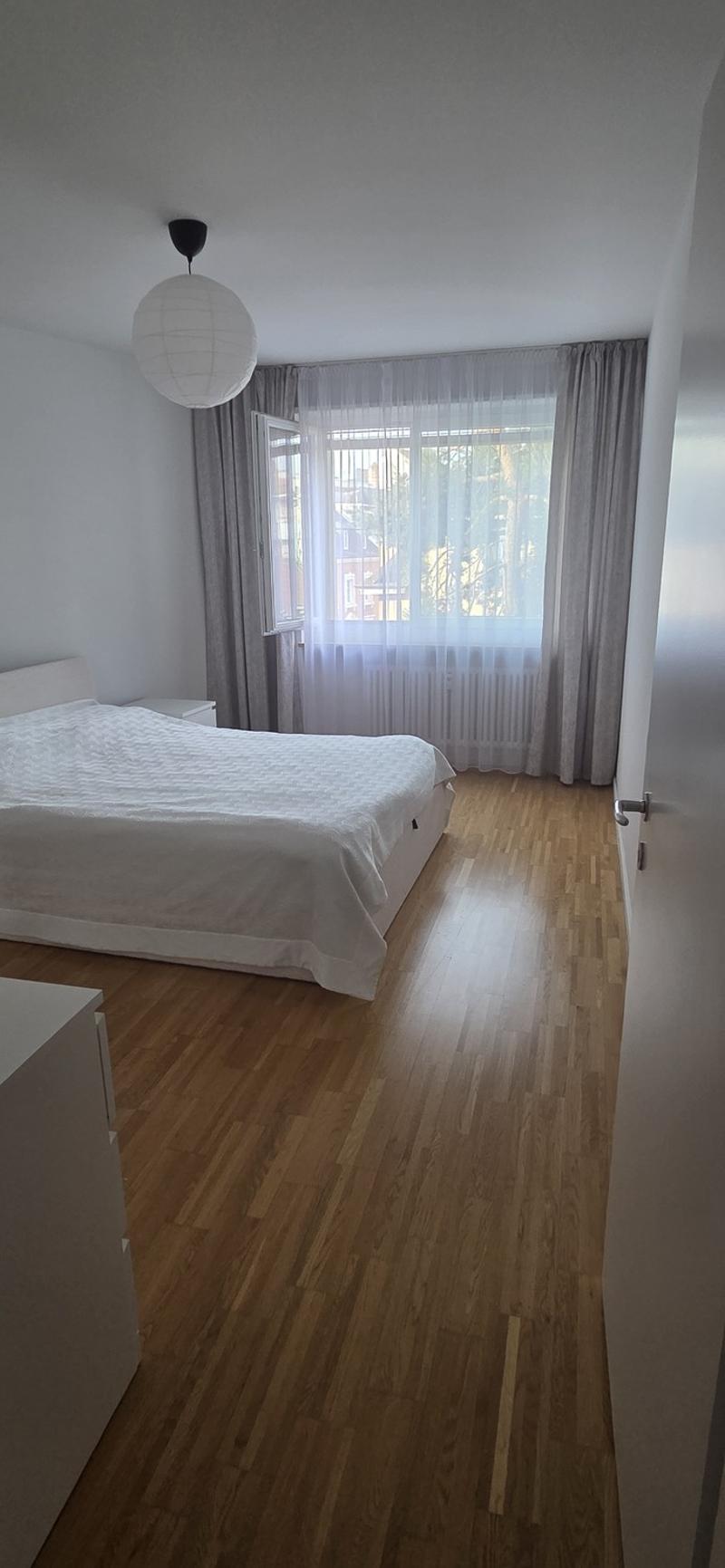 Helle und gemütliche 2-Zimmer-Wohnung mit zwei Balkonen in Basel (2)