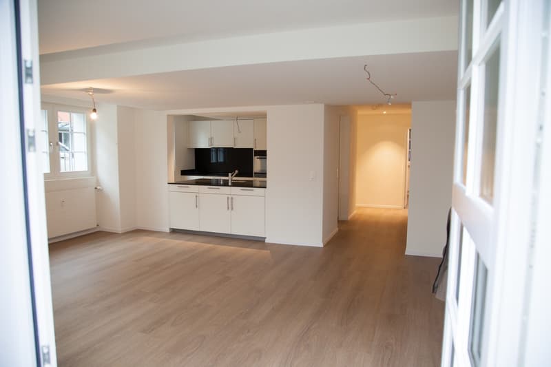 Hochwertige 3.5-Zimmerwohnung mit Stil zu vermieten (3)