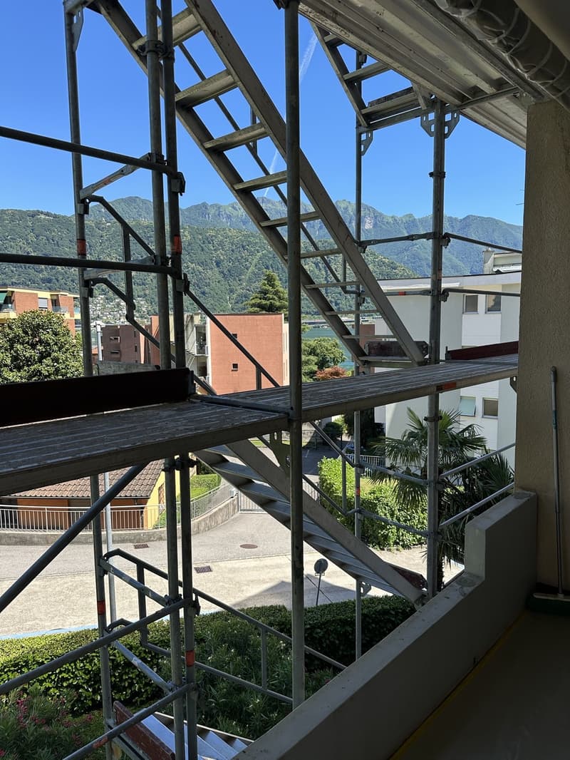 balcony under construction