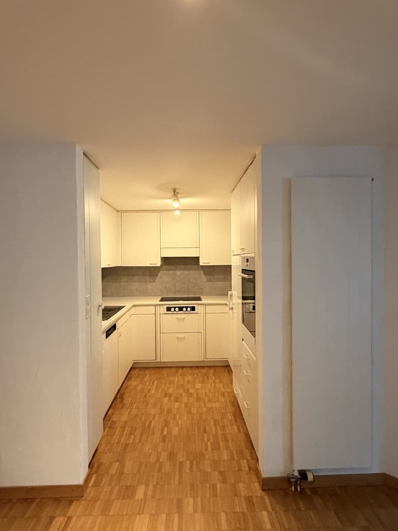 Stylish 2.5-room apartment with old town flair in the heart of Zurich (7)