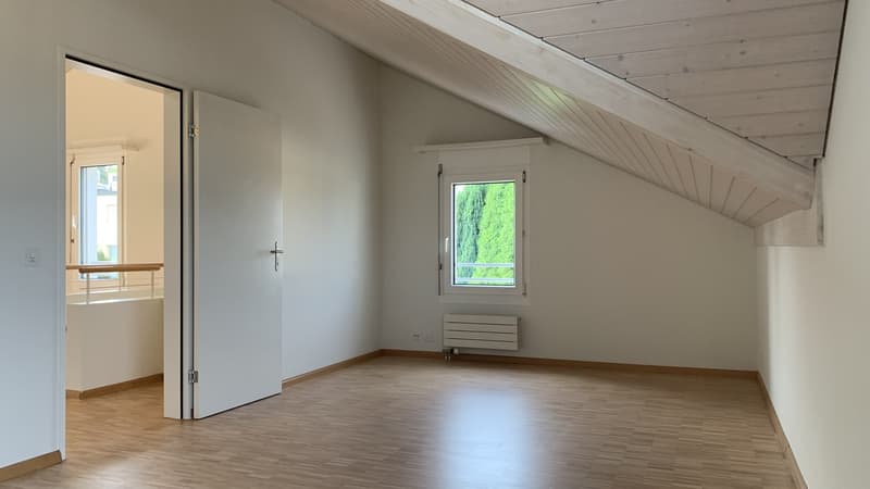 Schöne ruhige 3 1/2 Zimmer-Maisonettewohnung im 1.OG & 2.OG mit 95m2 zu vermieten (7)