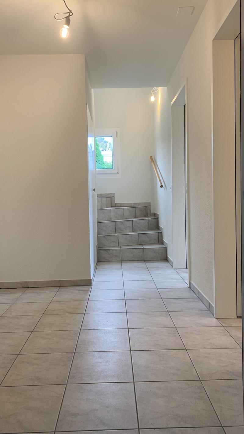 Schöne ruhige 3 1/2 Zimmer-Maisonettewohnung im 1.OG & 2.OG mit 95m2 zu vermieten (9)