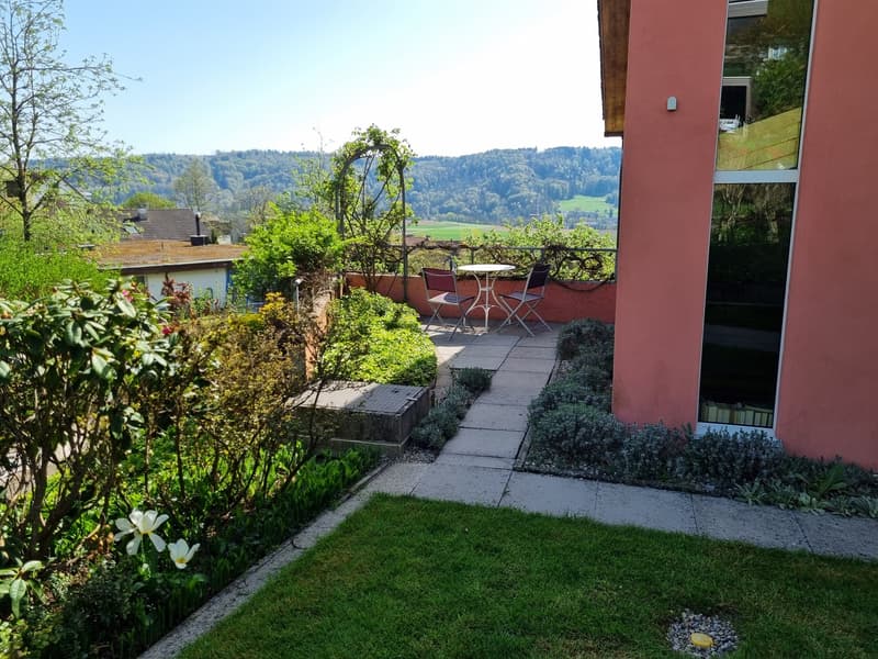 Stylish 3-room apartment in a green area with two garden seats for singles or couples (5)