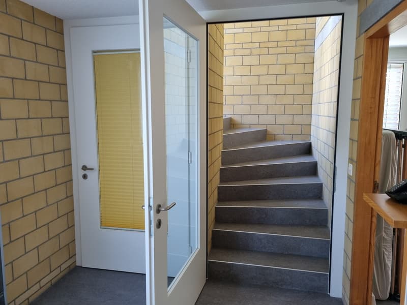 Stylish 3-room apartment in a green area with two garden seats for singles or couples (9)