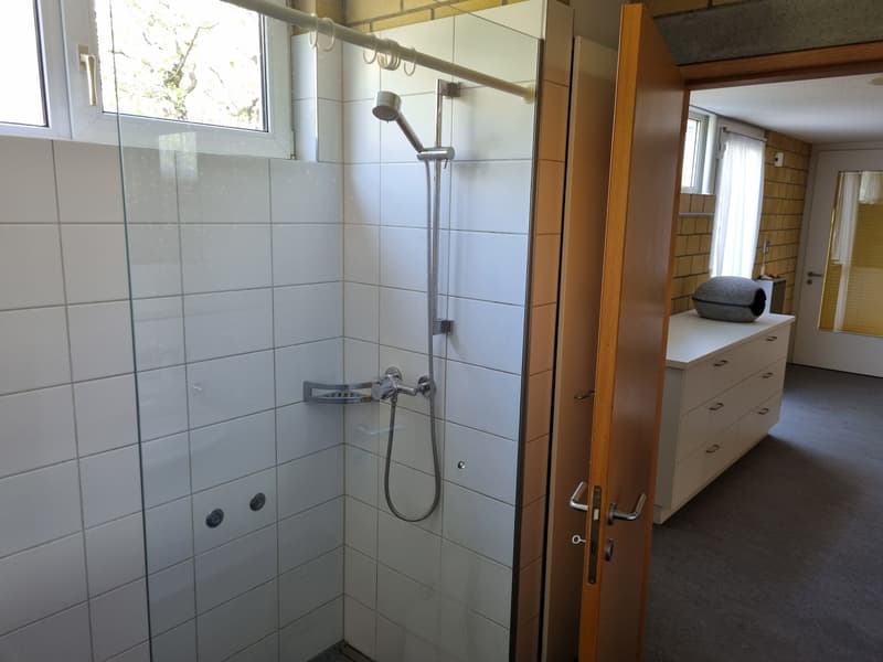 Stylish 3-room apartment in a green area with two garden seats for singles or couples (8)