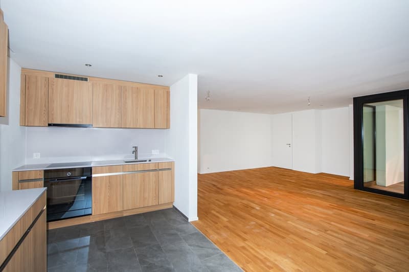Küche und Wohnzimmer