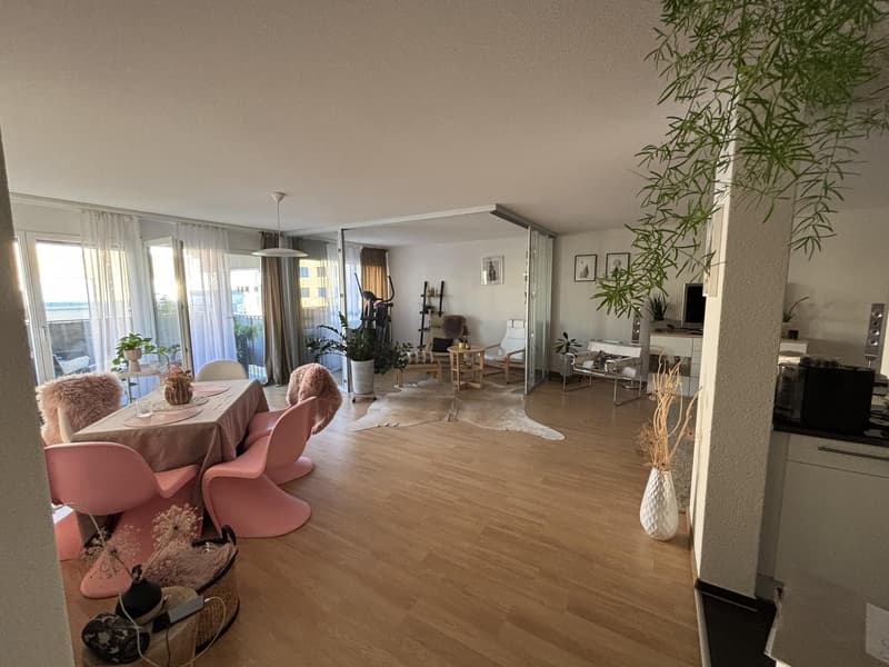 Appartamento di 3 camere con balcone (1)
