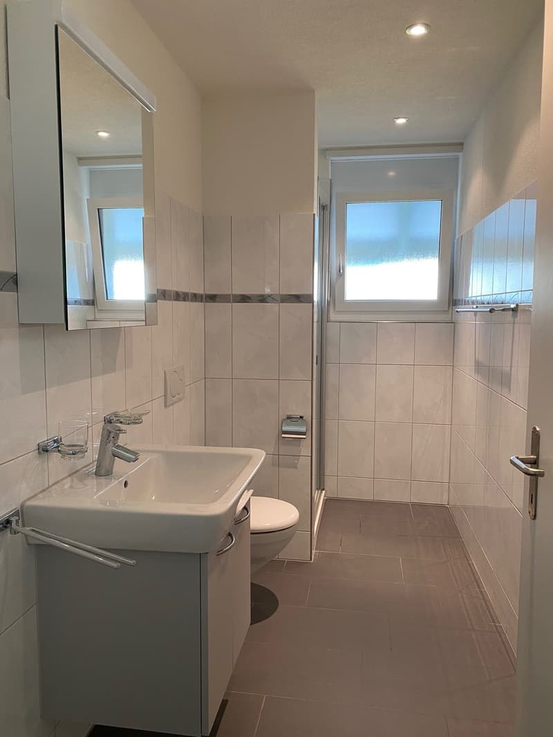 Spacious family apartment with 24 m2 large, partially glazed balcony (8)